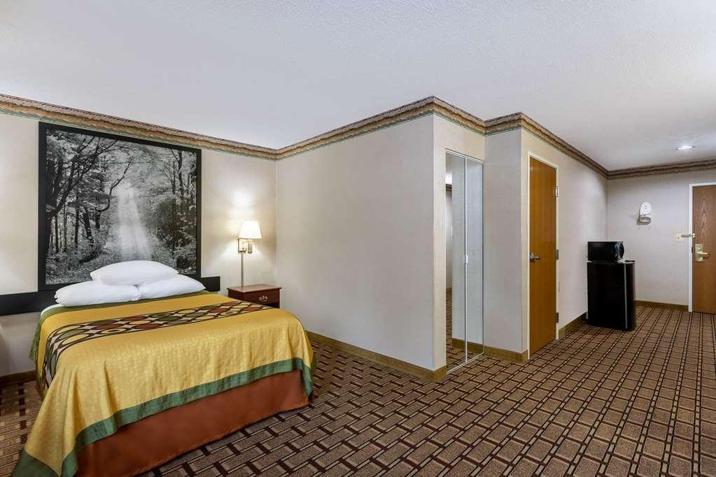 Super 8 By Wyndham Marysville/Port Huron Area Εξωτερικό φωτογραφία