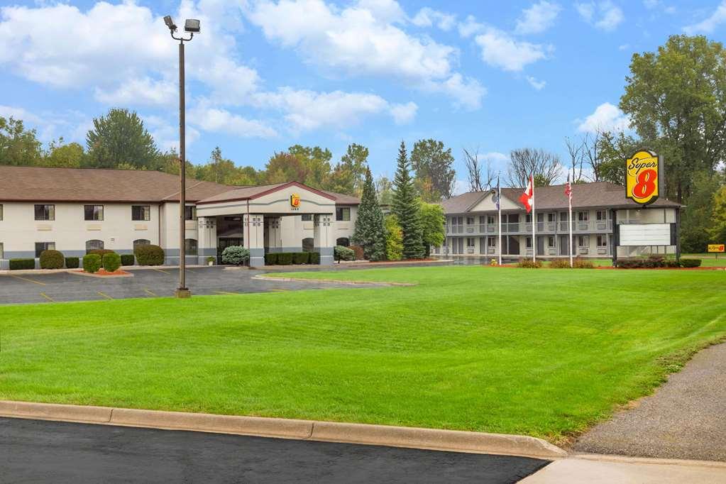 Super 8 By Wyndham Marysville/Port Huron Area Εξωτερικό φωτογραφία