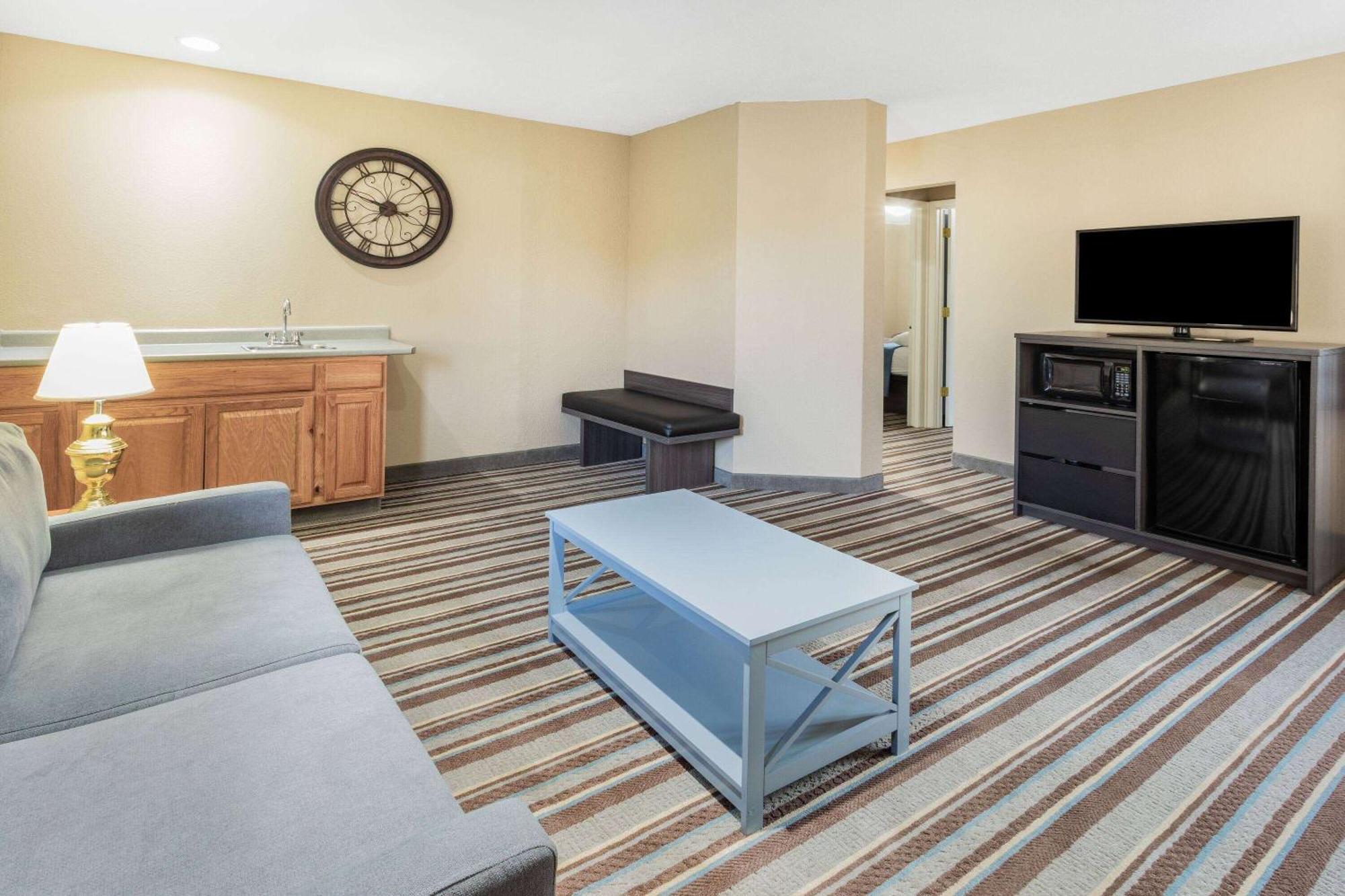 Super 8 By Wyndham Marysville/Port Huron Area Εξωτερικό φωτογραφία